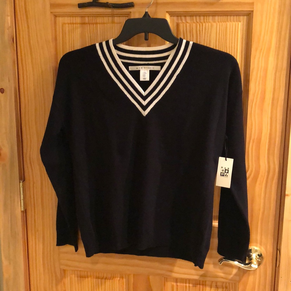 Max Studio Sweater